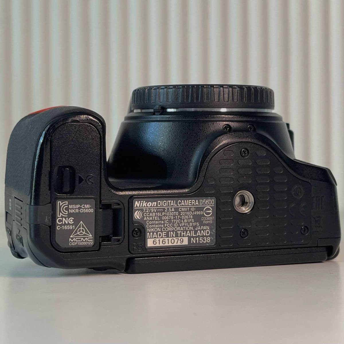 Nikon D5600 body — фото 3