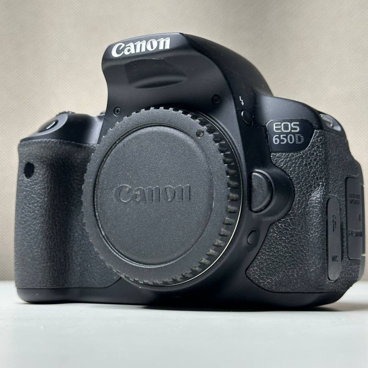 Canon 650D body